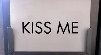 City Card Kiss Me 